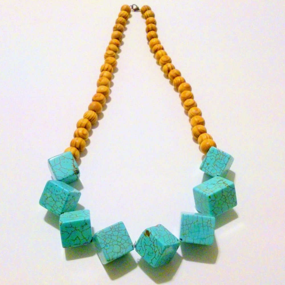 Chunky Howlite and Wood Bead Long Necklace * - Picture 2 of 3